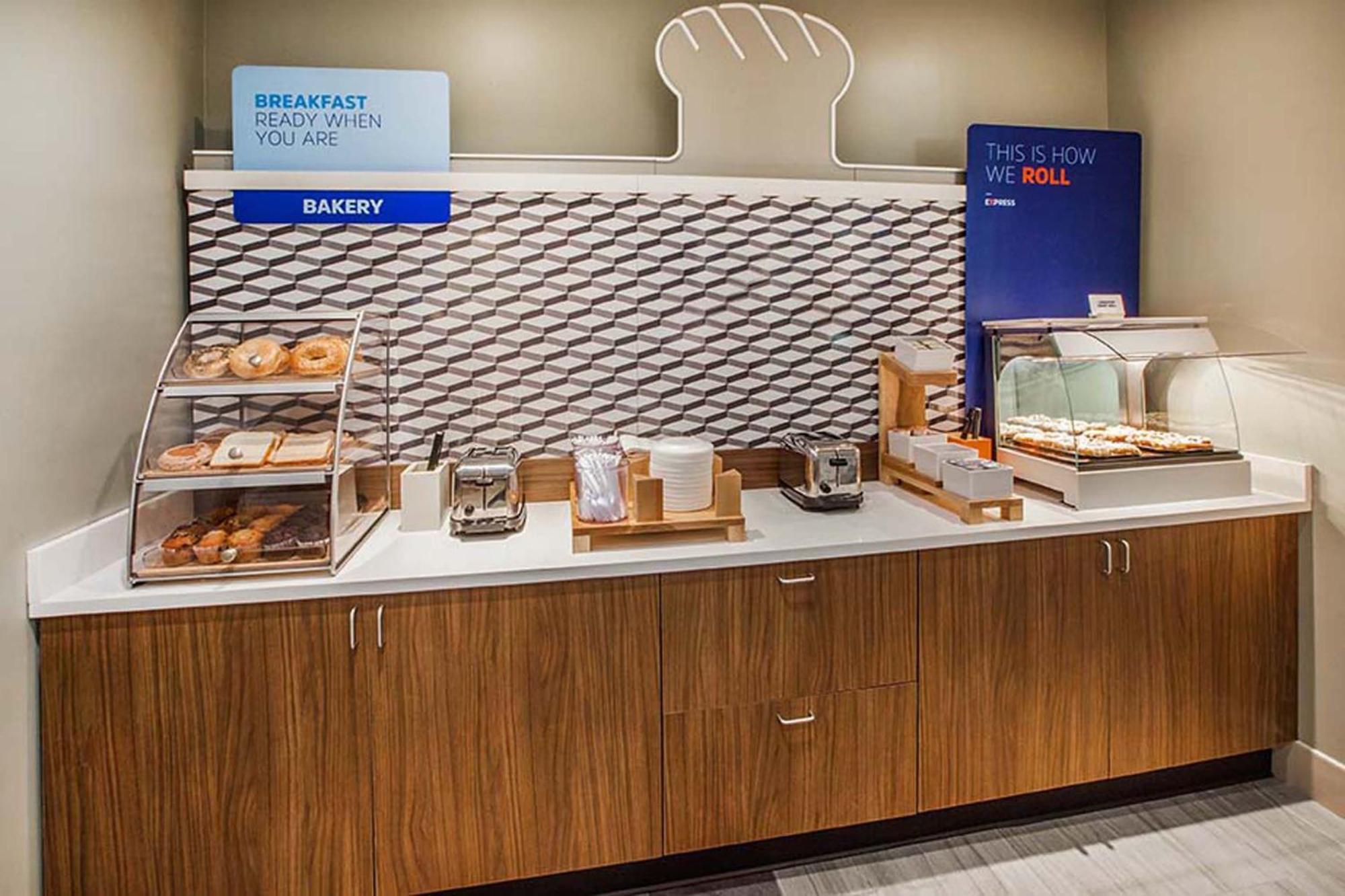 Holiday Inn Express & Suites Hawthorne - Elmsford North By Ihg Экстерьер фото